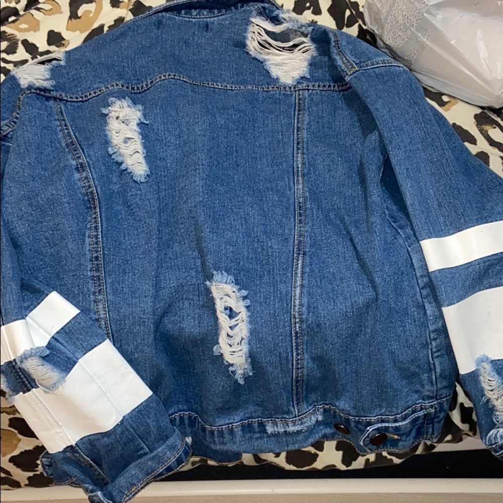 Distressed Jean Jacket - Picture 5 of 5